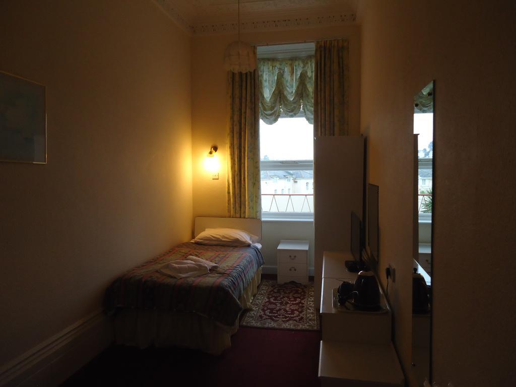 Abbey Court Hotel トーキー 部屋 写真