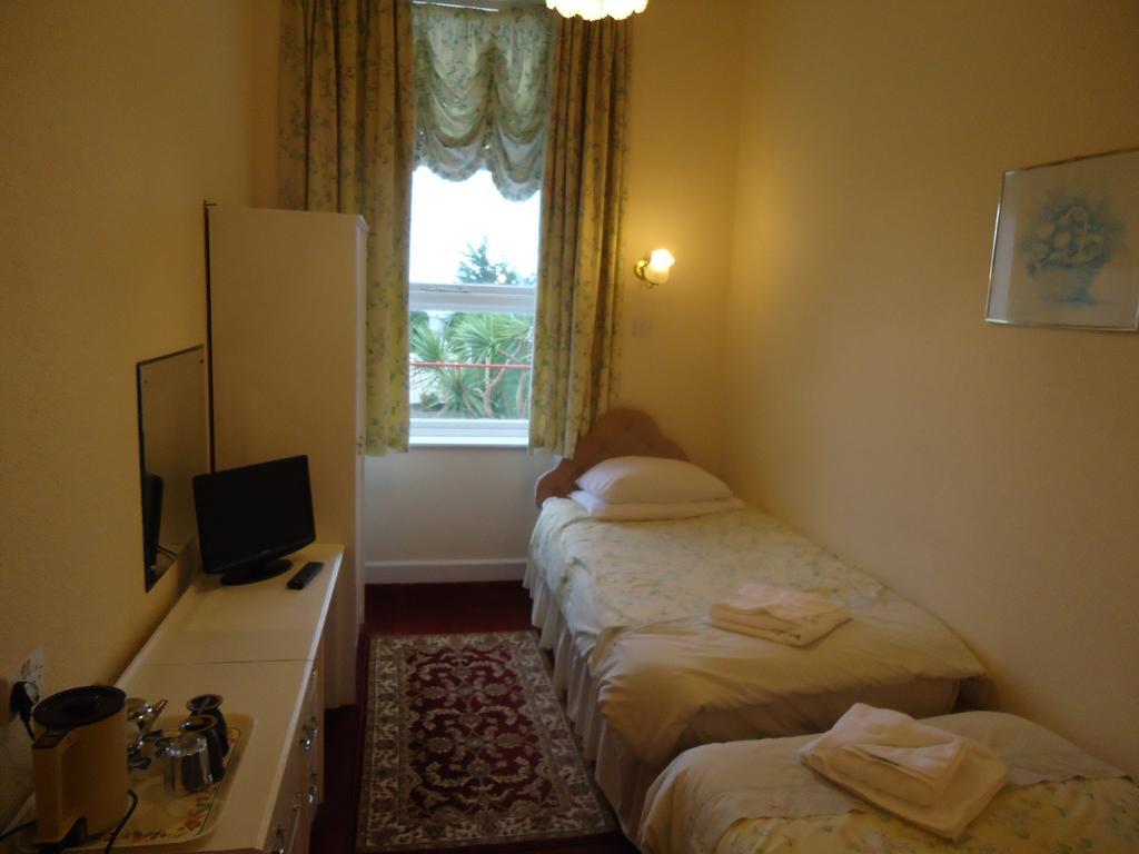 Abbey Court Hotel トーキー 部屋 写真